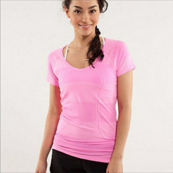 lululemon athletica Tops - Lululemon Run Swiftly Tech V-Neck Short Sleeve Top